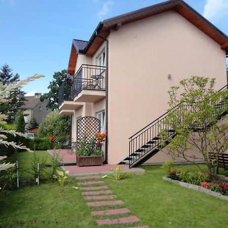 Pokoje Goscinne U Teresy Mrzezyno Exterior photo