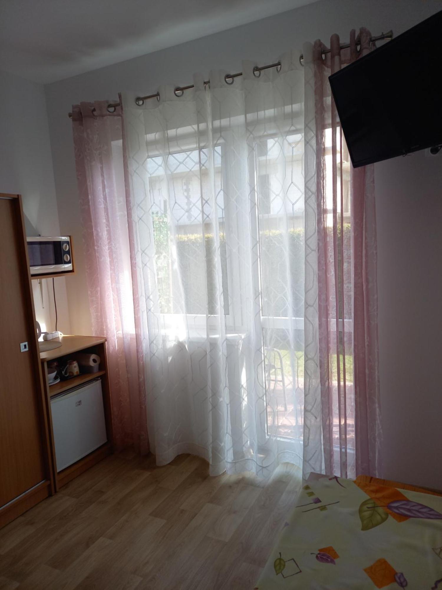 Pokoje Goscinne U Teresy Mrzezyno Exterior photo